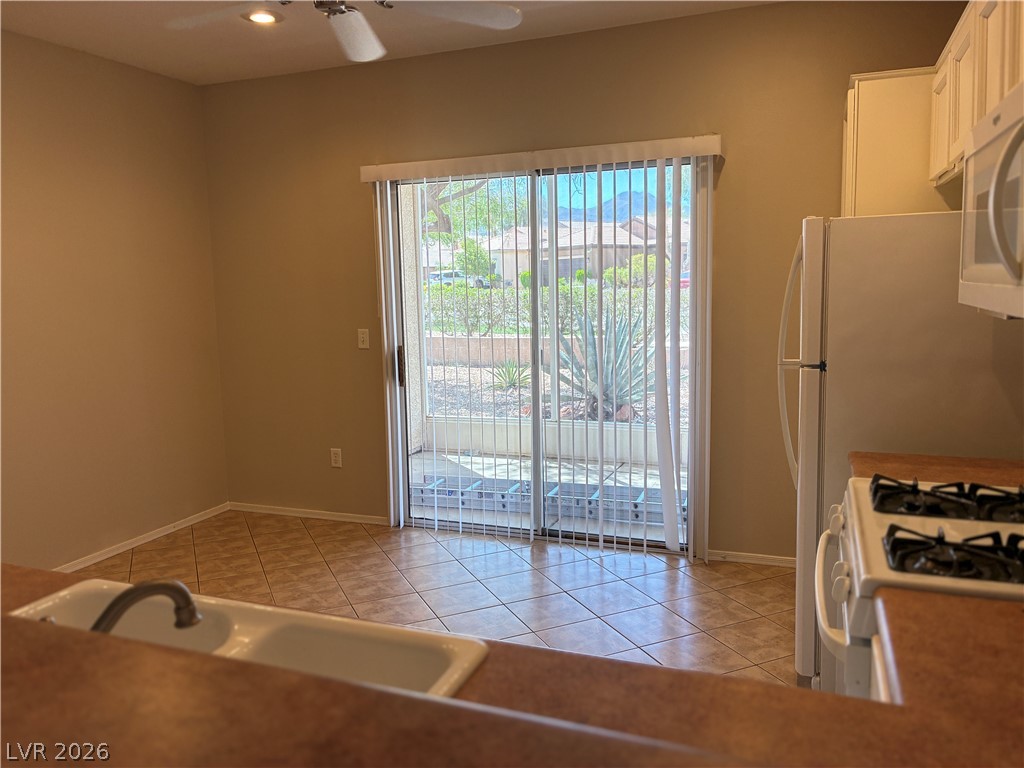 2523 Romanza Road Property Photo 9