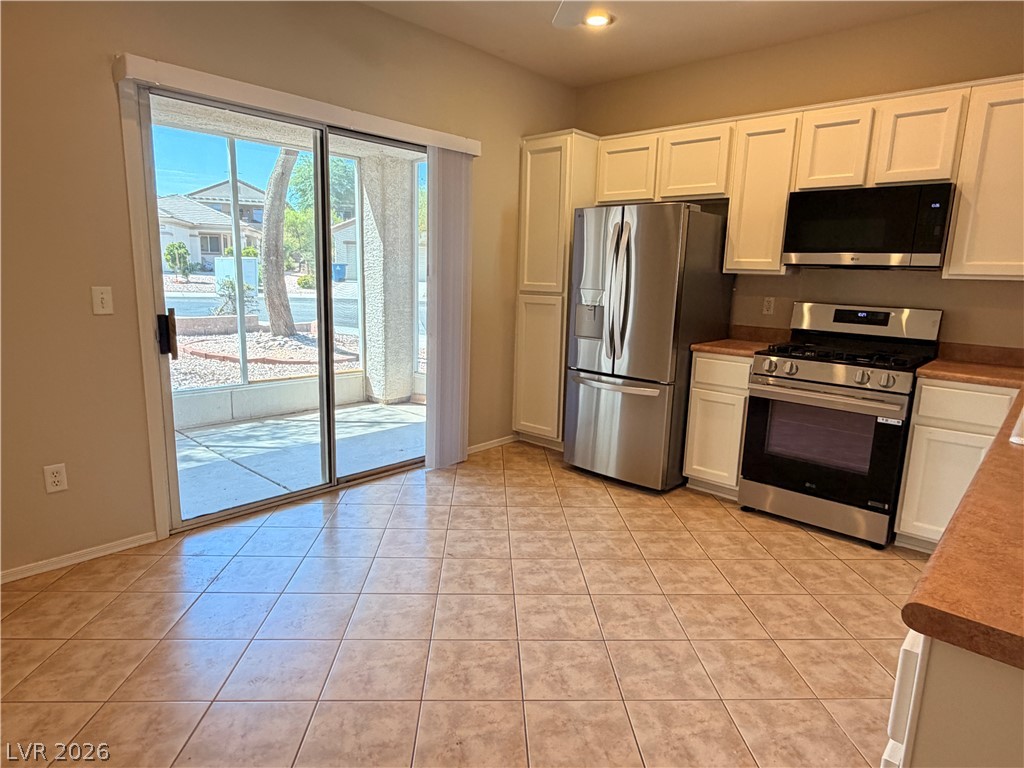 2523 Romanza Road Property Photo 13