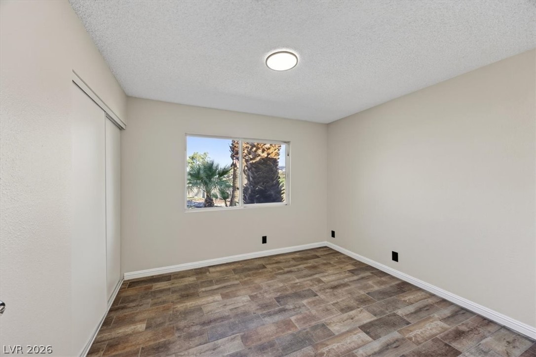 4181 Royalhill Avenue Property Photo 26