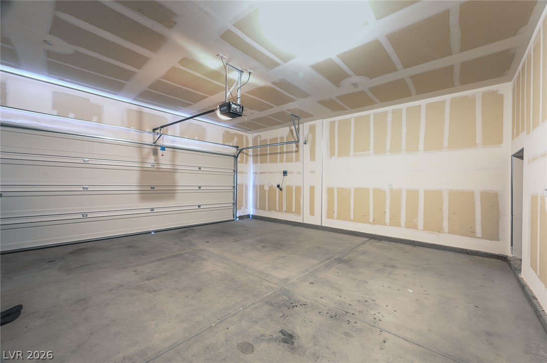 9946 Indigo Cliffs Street Property Photo 37