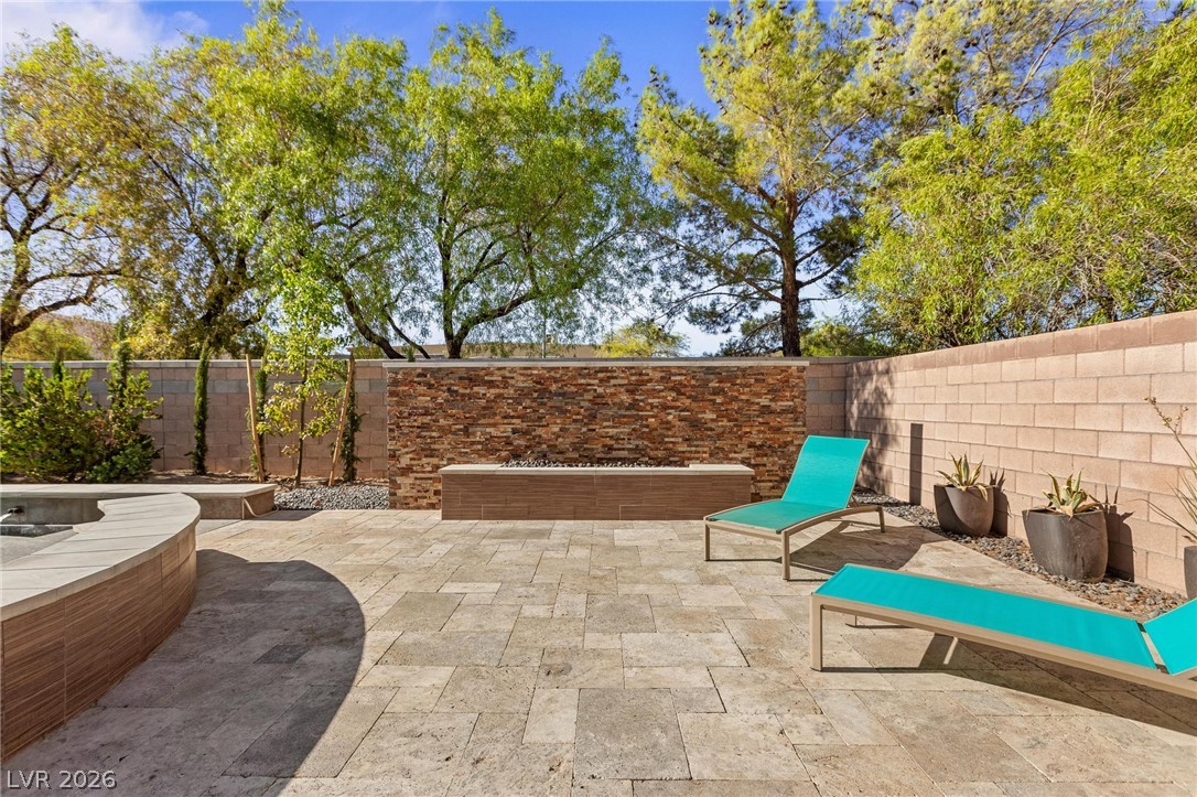 8088 Dark Hollow Place Property Photo 30