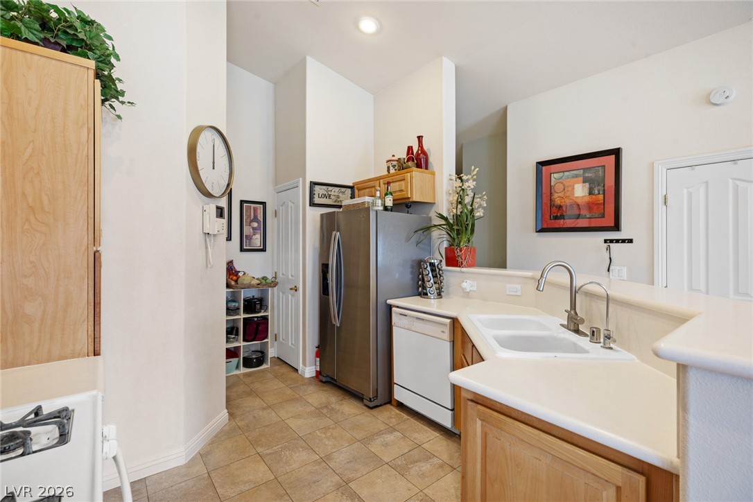 8779 Horizon Wind Avenue 101 Property Photo 12
