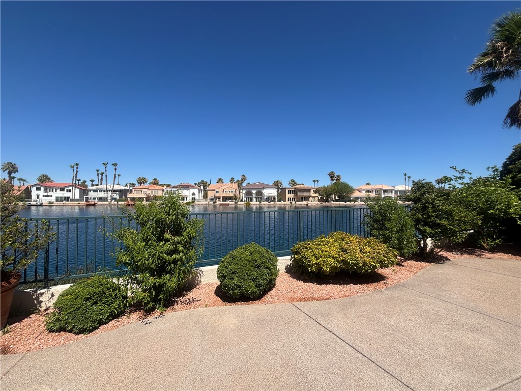 2424 Ocean Front Drive Property Photo 16
