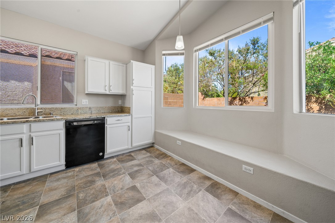 9588 Ensworth Street Property Photo 4