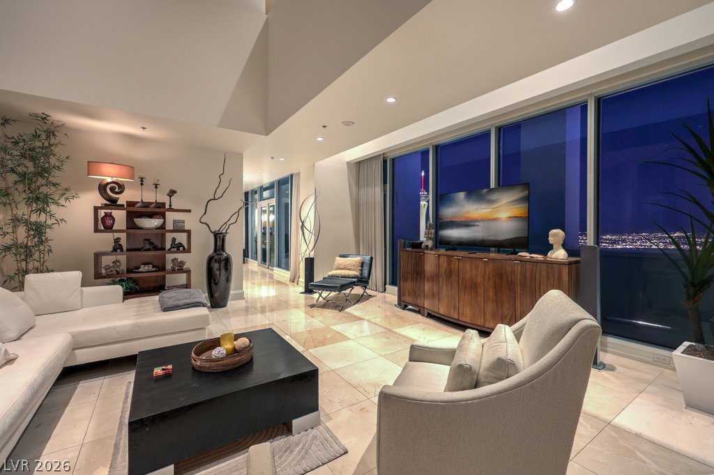 2700 Las Vegas Boulevard 4304 Property Photo 5