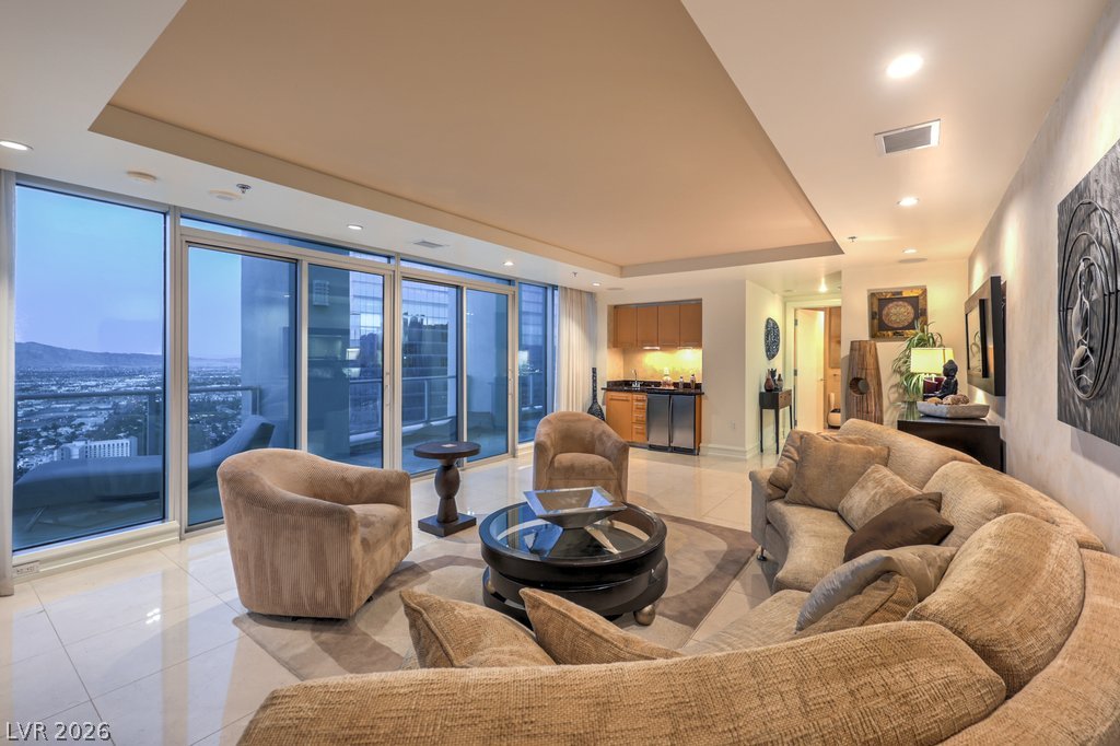 2700 Las Vegas Boulevard 4304 Property Photo 8