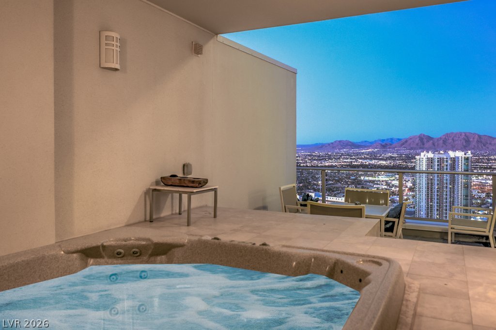 2700 Las Vegas Boulevard 4304 Property Photo 10