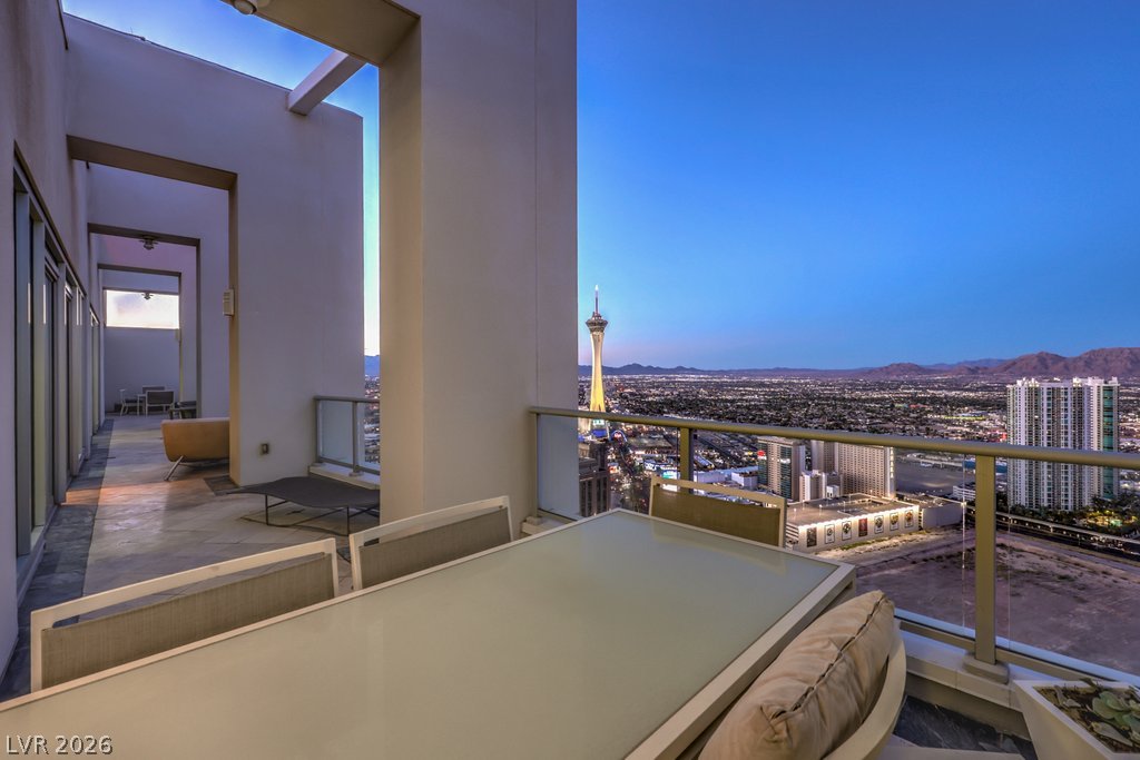 2700 Las Vegas Boulevard 4304 Property Photo 26