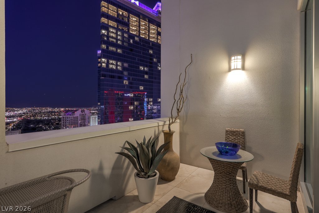 2700 Las Vegas Boulevard 4304 Property Photo 28
