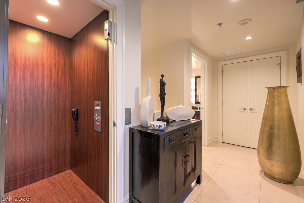 2700 Las Vegas Boulevard 4304 Property Photo 35