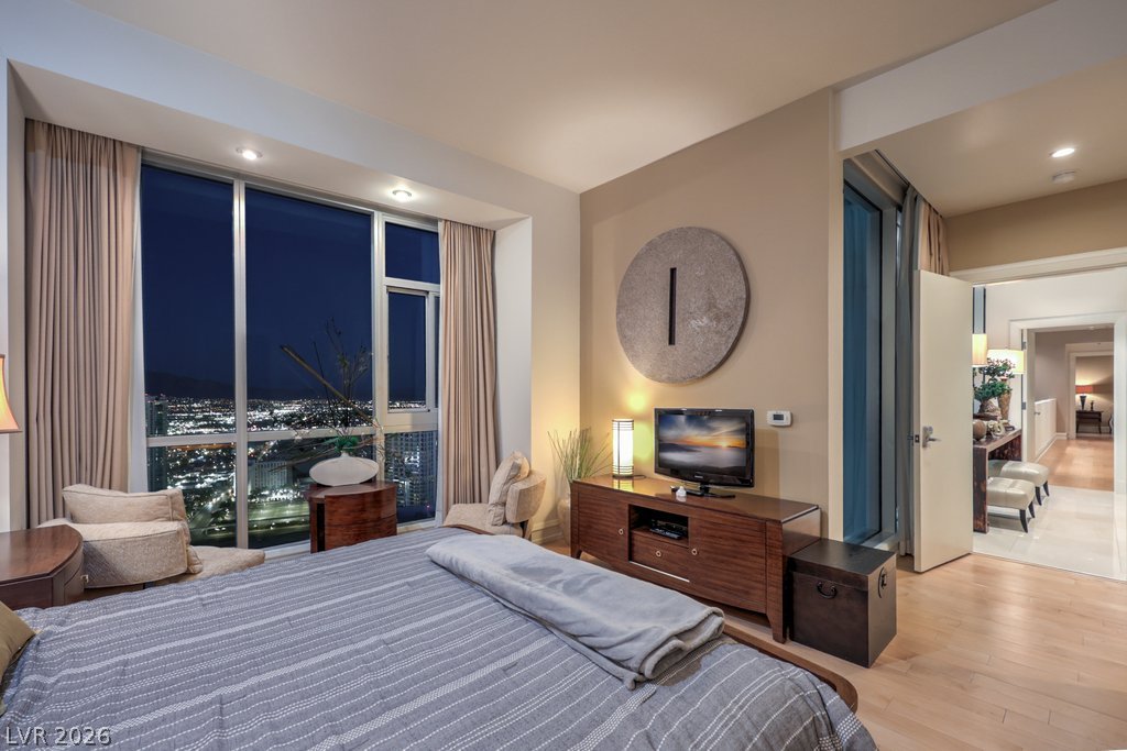2700 Las Vegas Boulevard 4304 Property Photo 64