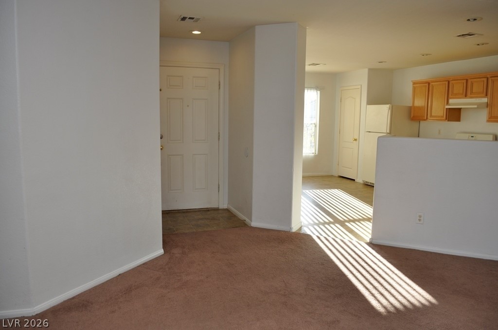 452 Groft Way Property Photo 5