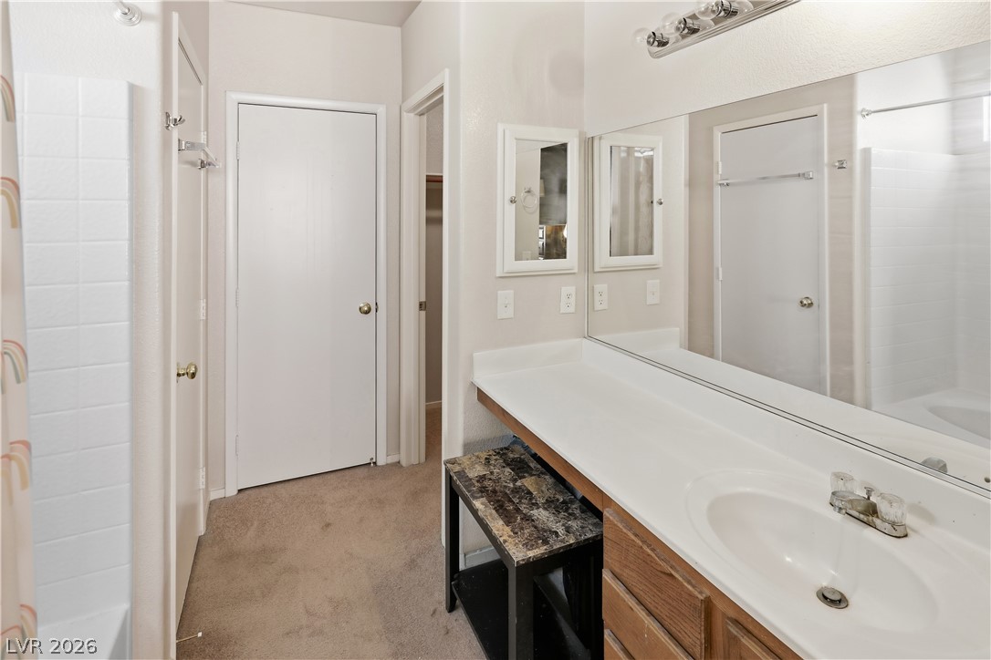 2724 Knoll Point Street Property Photo 20