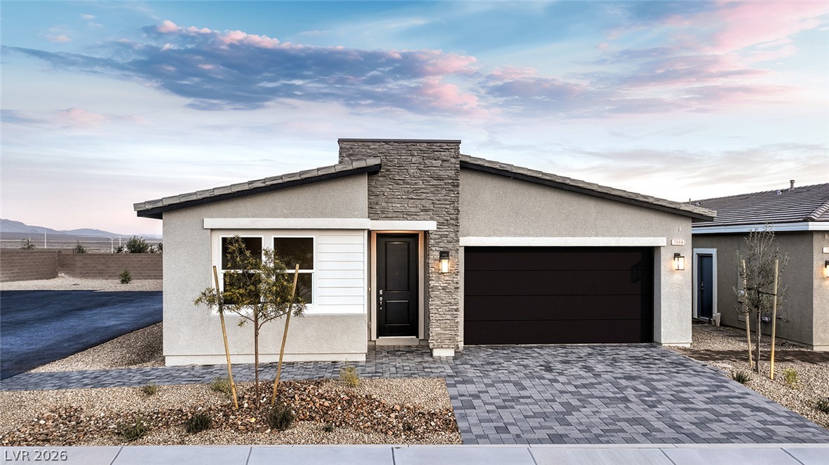 1404 Jorian Bay Drive Property Photo 1