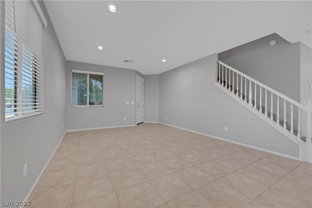 9020 White Eyes Avenue Property Photo 7