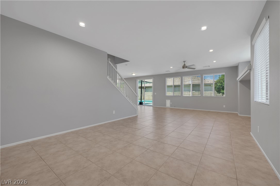 9020 White Eyes Avenue Property Photo 8