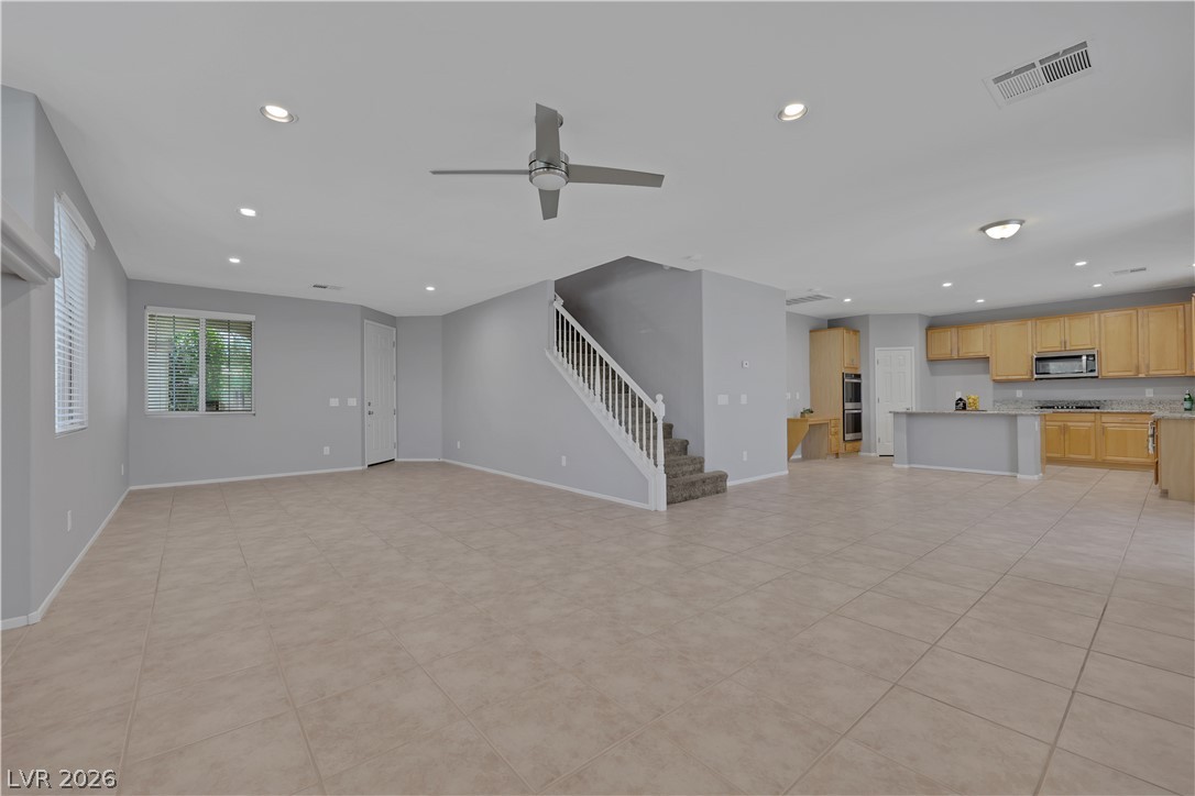 9020 White Eyes Avenue Property Photo 11