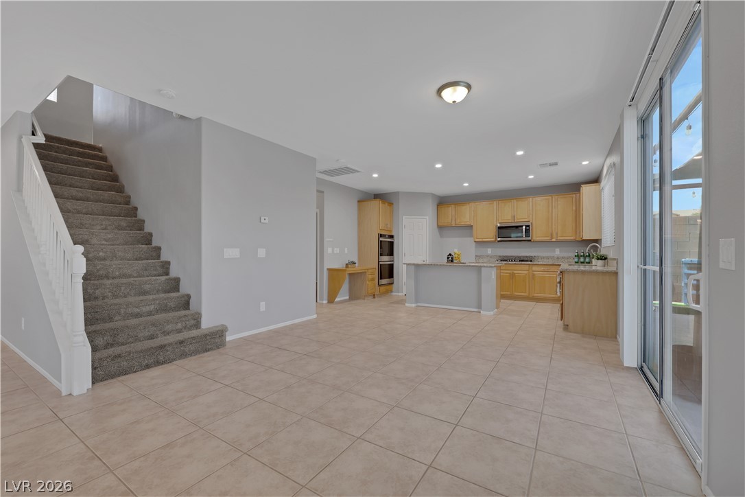 9020 White Eyes Avenue Property Photo 13