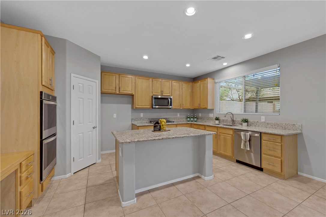 9020 White Eyes Avenue Property Photo 16