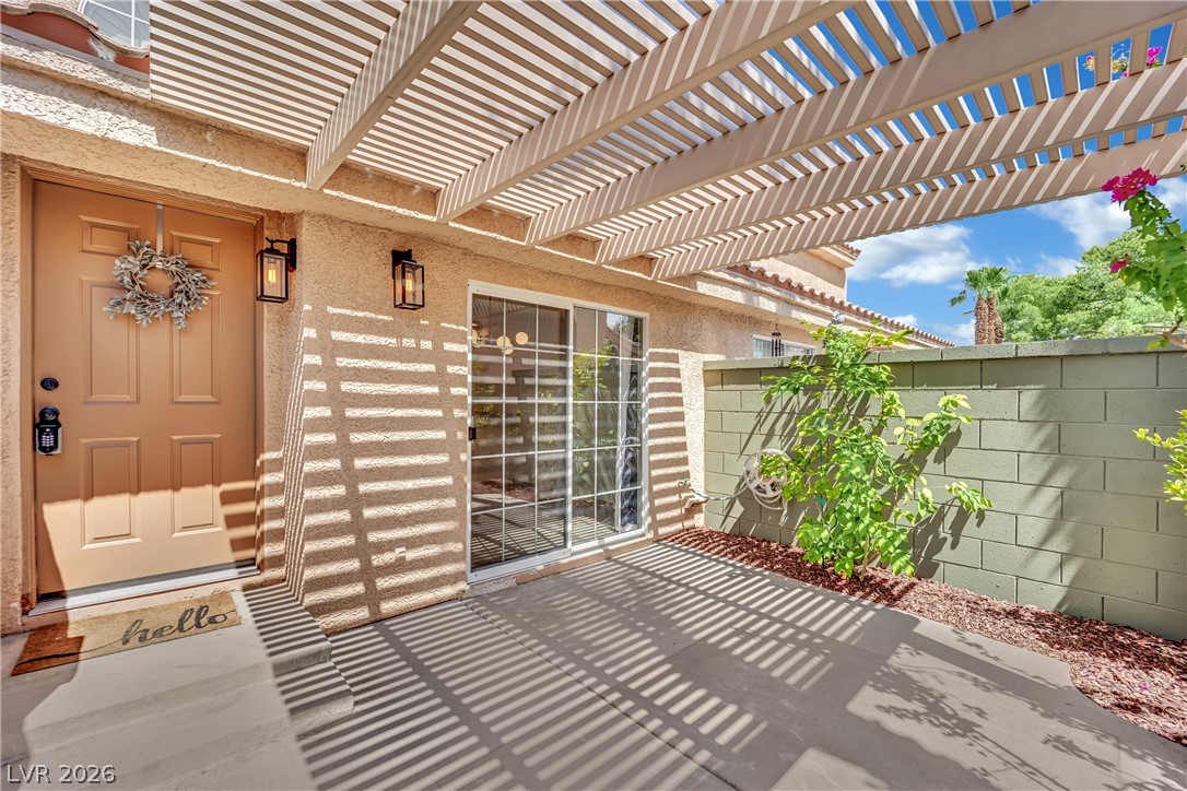 2820 Dawn Crossing Drive Property Photo 2
