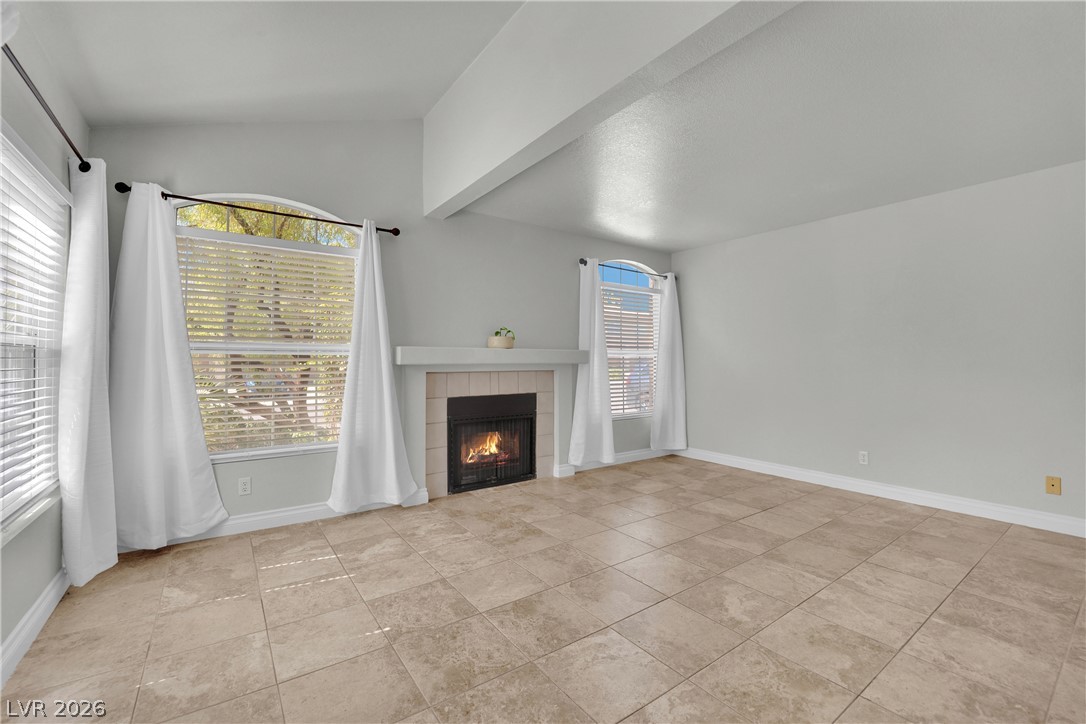 2820 Dawn Crossing Drive Property Photo 17