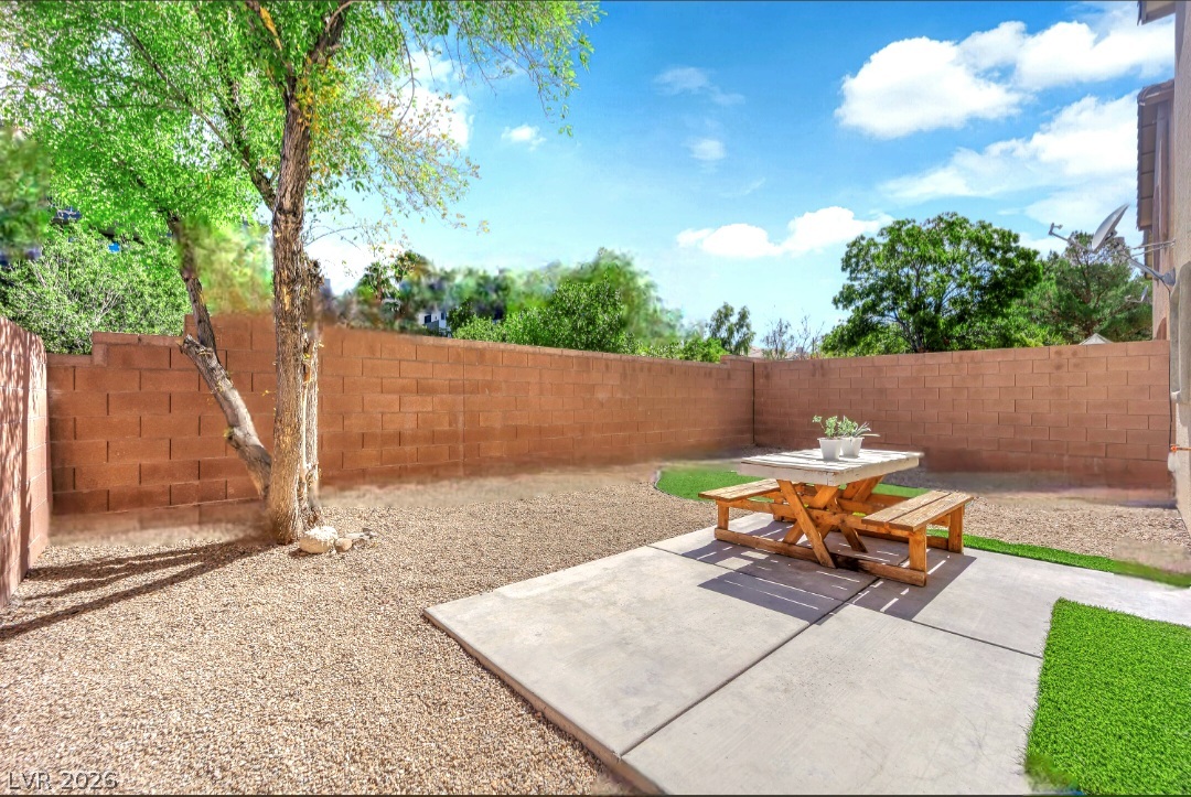 9045 Spirit Canyon Avenue Property Photo 33