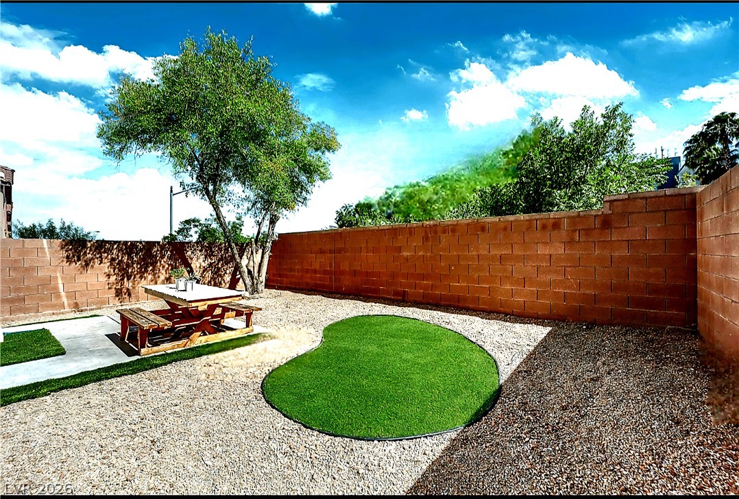 9045 Spirit Canyon Avenue Property Photo 35