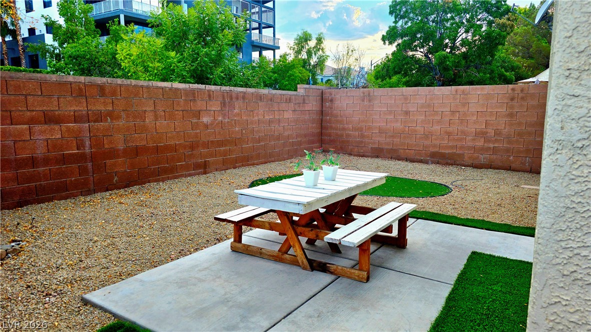 9045 Spirit Canyon Avenue Property Photo 36