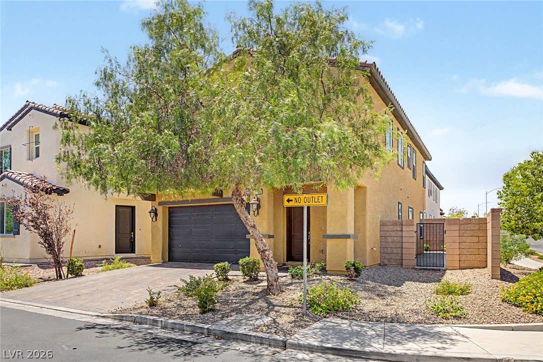 7703 Coral Cactus Court Property Photo 6