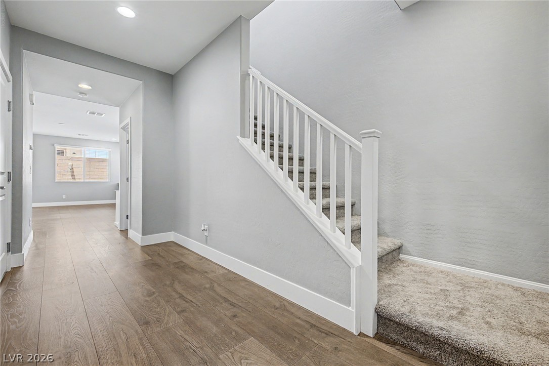 7703 Coral Cactus Court Property Photo 8