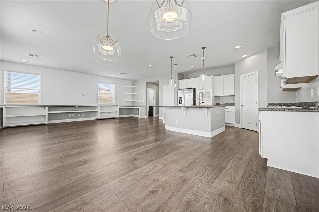 7703 Coral Cactus Court Property Photo 14