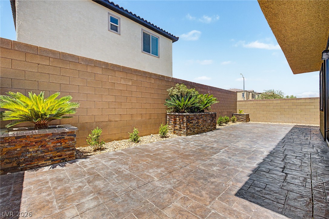 7703 Coral Cactus Court Property Photo 40