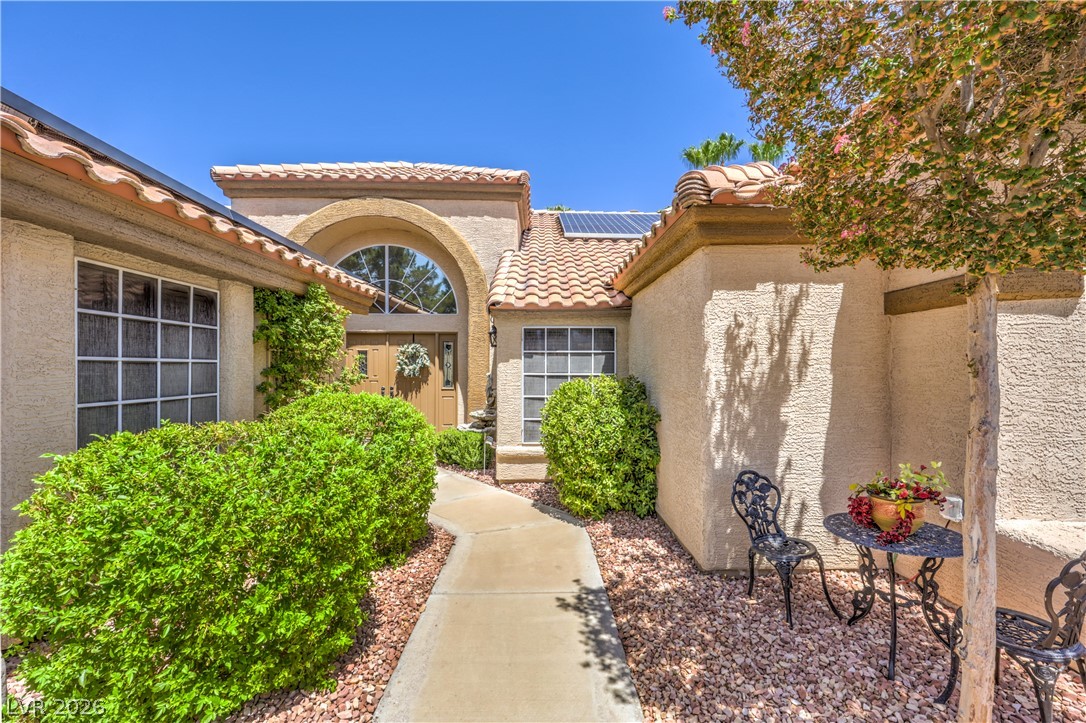 1712 Sky Mountain Way Property Photo 6