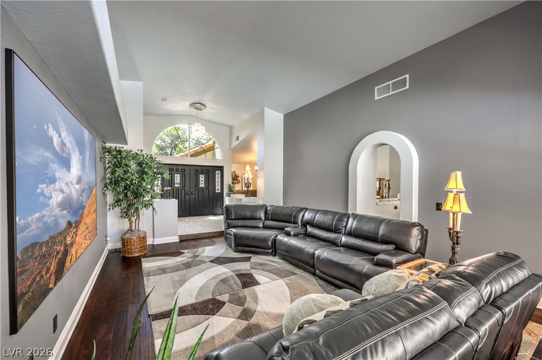 1712 Sky Mountain Way Property Photo 12