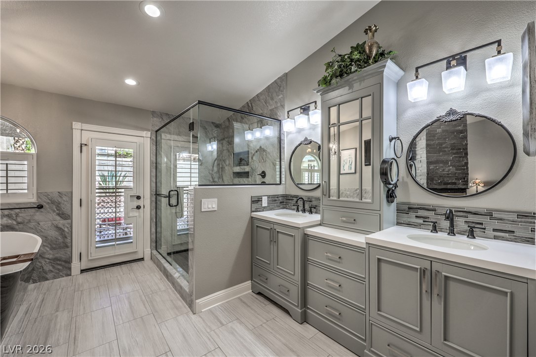 1712 Sky Mountain Way Property Photo 33