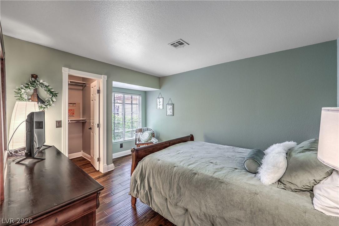 1712 Sky Mountain Way Property Photo 37