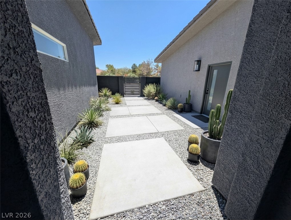 2651 Quinta Property Photo 2