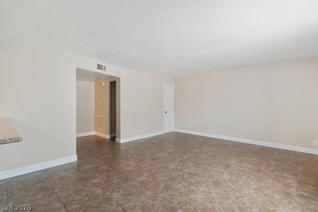 4791 East Craig Road Property Photo 6