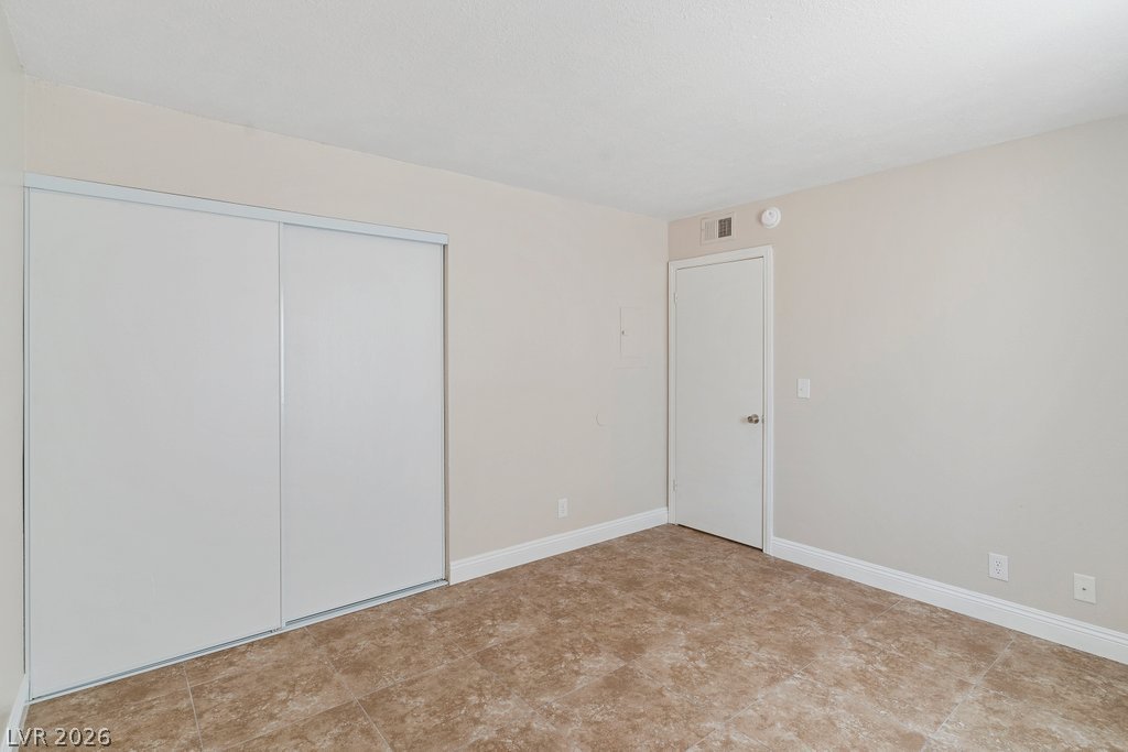4791 East Craig Road Property Photo 16