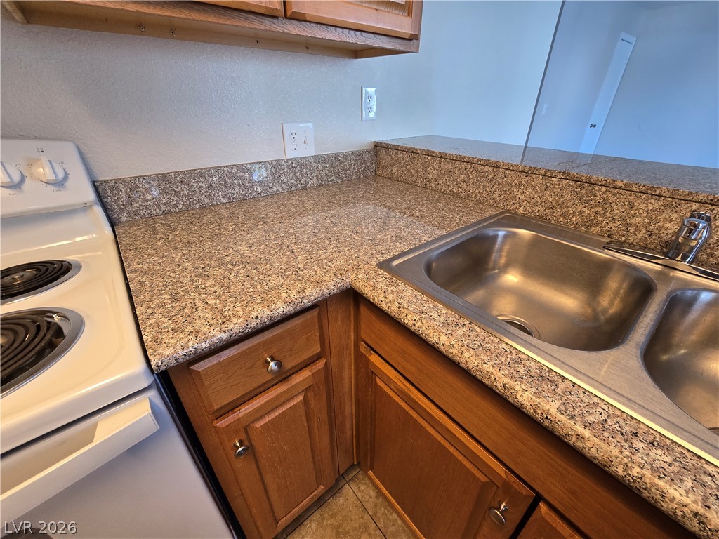 4791 East Craig Road Property Photo 32