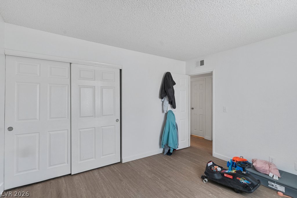 4771 East Craig Road Property Photo 17