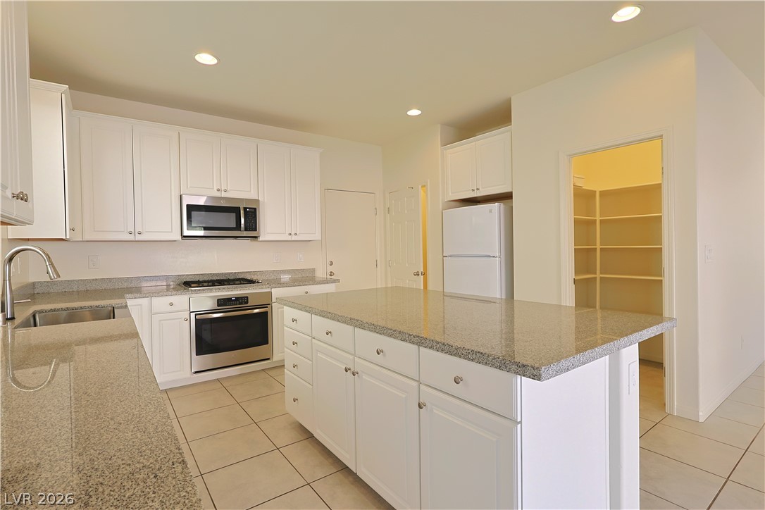 8663 Reynolds Spring Street Property Photo 10