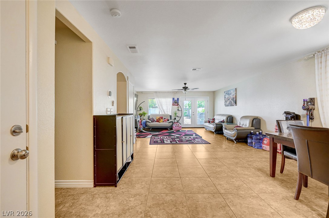 1119 Emerald Stone Avenue Property Photo 2