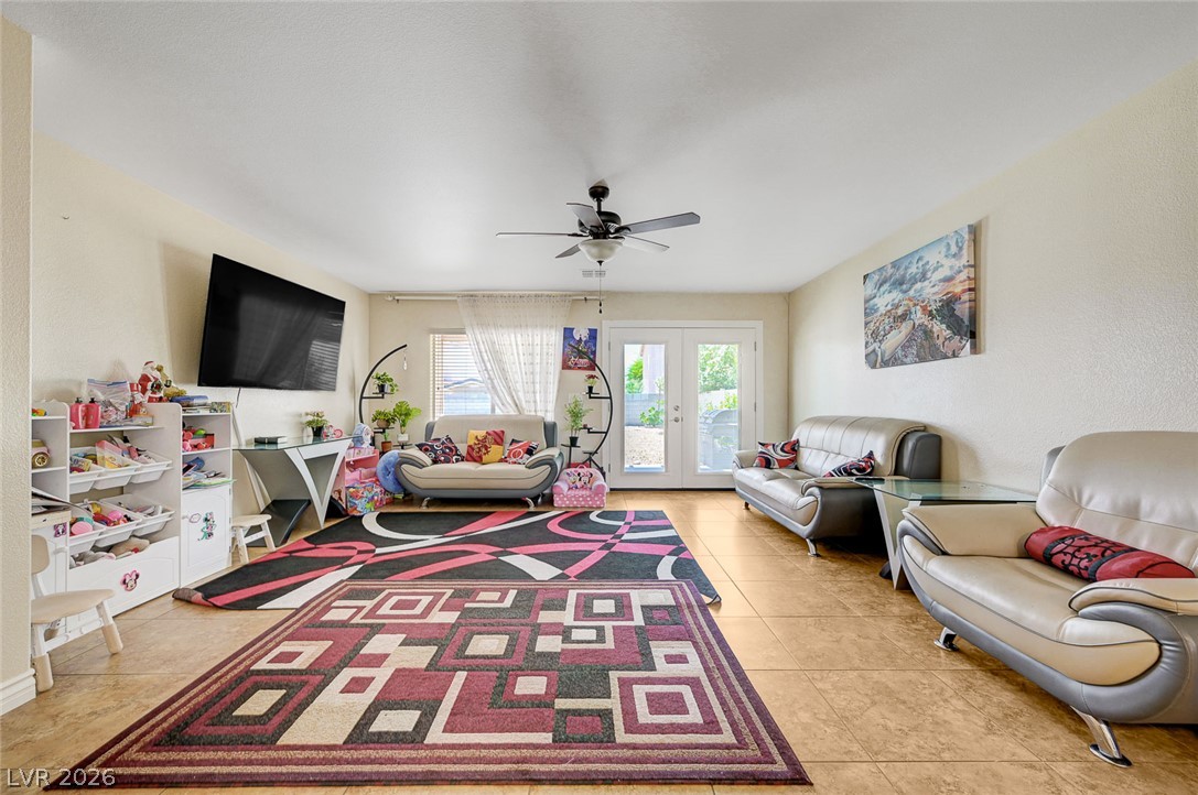 1119 Emerald Stone Avenue Property Photo 4