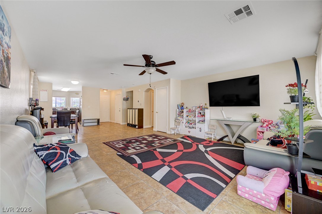 1119 Emerald Stone Avenue Property Photo 7