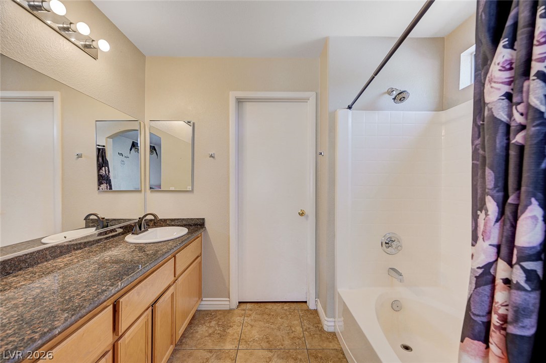 1119 Emerald Stone Avenue Property Photo 21
