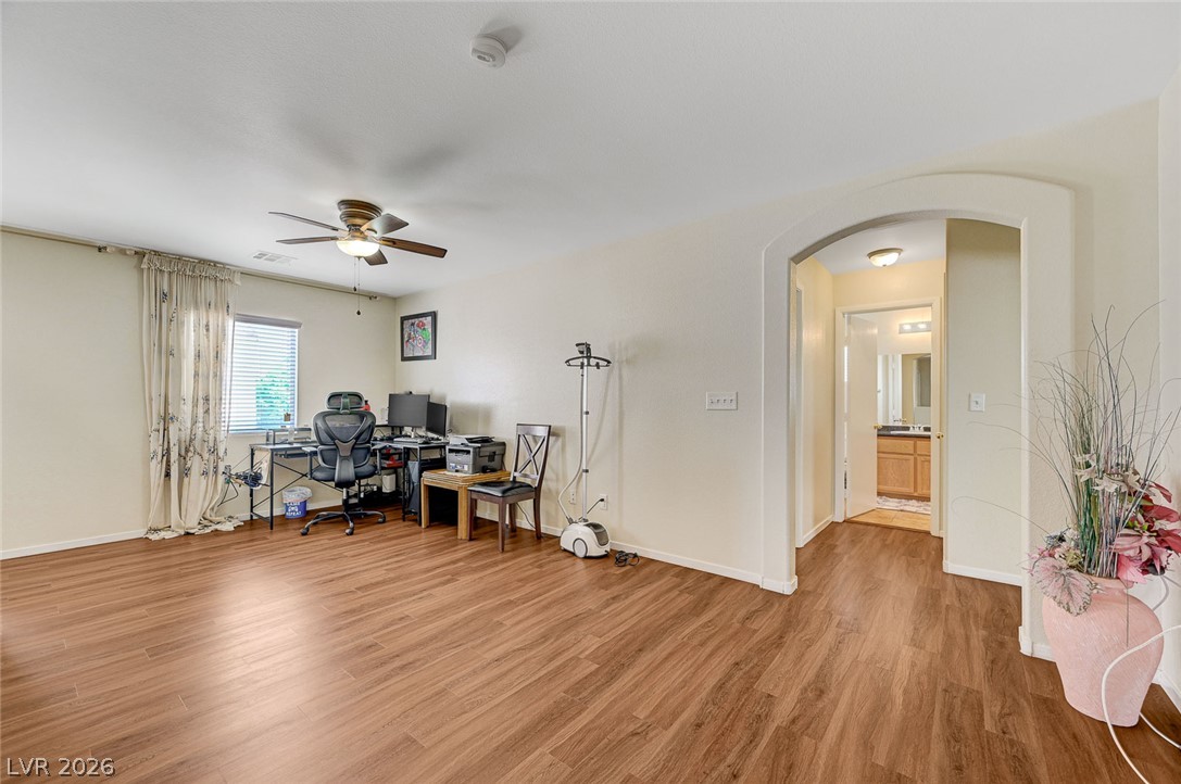 1119 Emerald Stone Avenue Property Photo 28