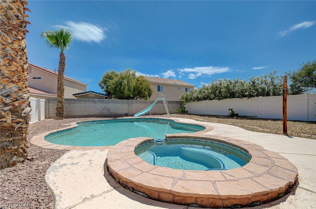 1119 Emerald Stone Avenue Property Photo 46
