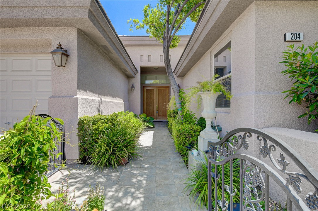 204 Valiente Street Property Photo 4