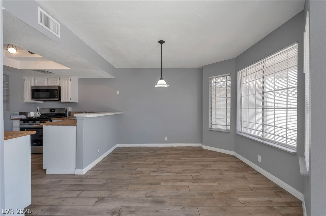 3825 Summer Breeze Circle Property Photo 5